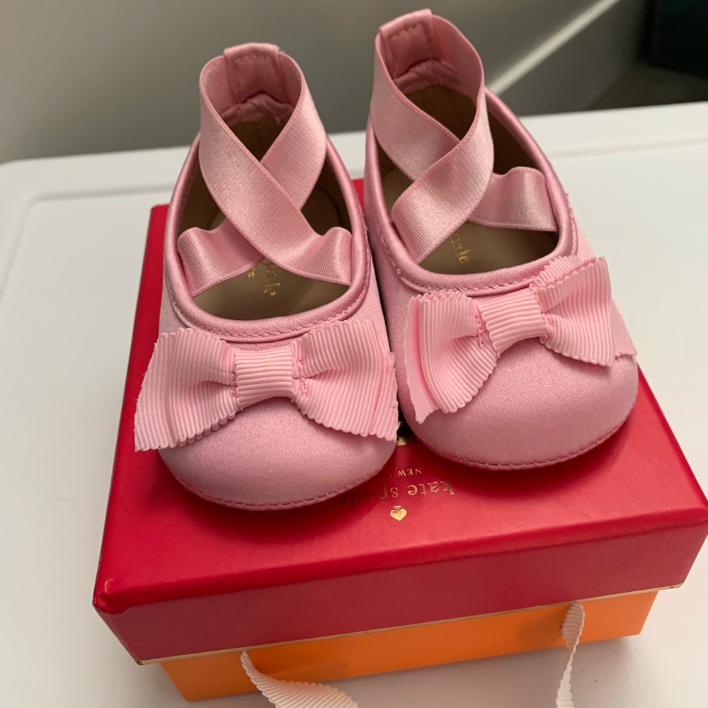 Adorable! NWT with box! kate spade infant ballerina crib shoes Never Worn!